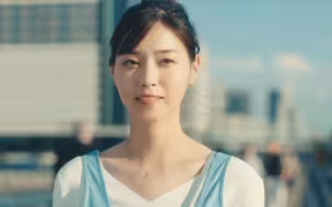 『白金女性』新cm