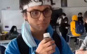 真上头，这是第一次闻嗅盐的你吗？