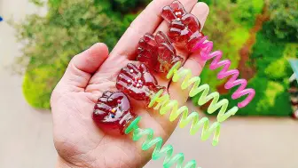 趣味糖果，美味的紫色弹弹乐糖果来喽！香甜葡萄味，童年的味道