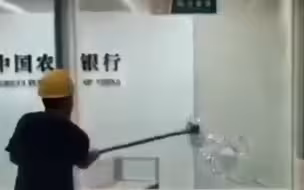 抢nm，燃.....抓起来了！