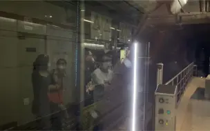 上海地铁1号线胖头鱼151下行进入徐家汇站