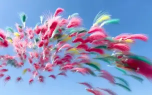 “那就祝我们有数不尽的烟花和浪漫”