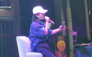 【杨紫】奥奥好浪漫啊 一个人在空荡荡的游乐园和舞台上唱歌太好听了，请出歌吧，我崽
