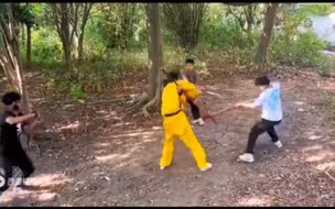 年轻小伙重现西游记续集狮驼岭精彩武打场面