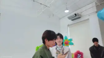 【轩源｜源轩】亚轩：张哥还要做我的小猫吗？旁边各位会长表情绝了，轩源是真的！！！一定是！