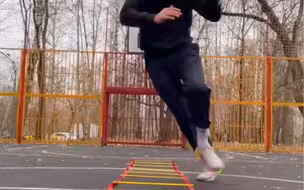 优美的步伐，看拳击运动员如何打空击，太帅了，教科书级别