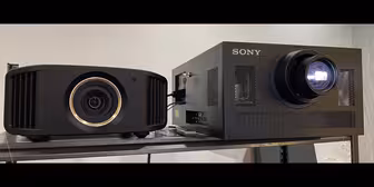 现在的电影院真的难，太多太多倒闭了，这台SONY 608放映机就是某影院倒闭后处理的机器，使用时间5000H，烧友买回来试一试效果。