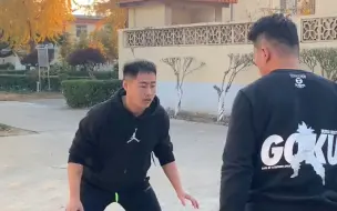 脏老师打球就一个字：干净！