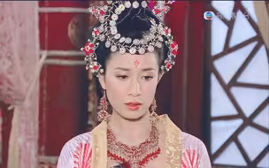 小时候看就觉得每个妃子的发饰衣服超漂亮的！