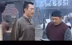 200多个工人吃饭，就只有一片肉，老板都忍不住让采购滚蛋