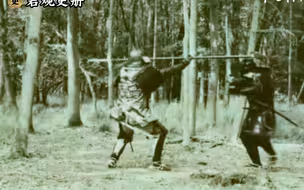 1922年日本武士刀枪对决，一寸长一寸强，长枪优势明显！