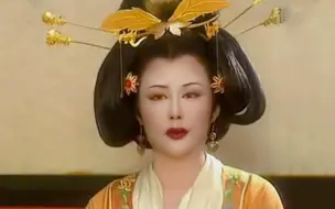 “听说斯琴高娃老师打羊胎素了，皮都展开了……。”