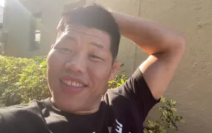 B站的拳迷朋友们，大家好，我在美国向大家汇报下近况