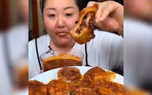 盘点全网吃东西最快的人，咱说就这么吃，胃真的受得了吗？