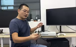 Xbox One S 和PS 5怎么连接到DP 显示器
