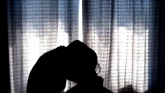 27岁女子目睹母亲被车撞受惊吓身亡，家属崩溃求助：伤亡又欠债