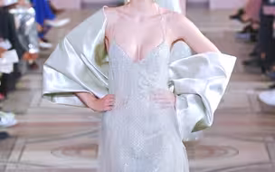 你永远可以相信Armani的审美，高定界yyds，成为富婆的动力