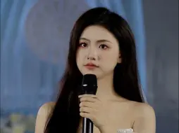 婚礼现场男友出轨闺蜜，一气之下我找了个保安，没想到他竟然是