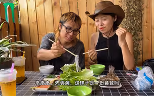 揣着两三千块就去了东南亚，存到1万就计划走遍中东，到处旅居的95后情侣