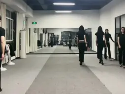 高中服装模特生训练日常