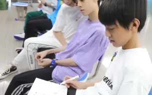 【左航朱志鑫】咸朱手你的位置有点危险啊