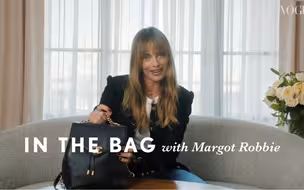 【British Vogue】Margot Robbie的包里有什么