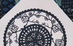 梅花窗剪纸团花