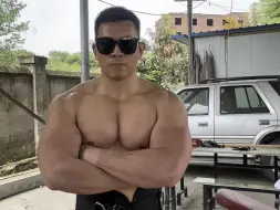 工地搬砖天然没黑