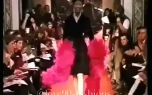 Naomi西太后秀场经典一摔
