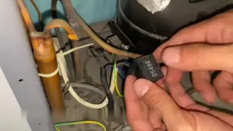 冰箱冷冻显示一直闪烁这个是什么原因呢