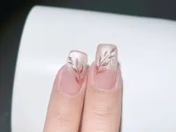 金枝玉叶款猫眼魔镜粉美甲教程来咯~