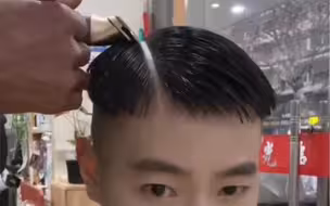 这发型不完了吗！