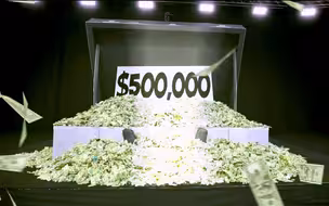 1-100岁的100个人公共争夺50万美元大奖，谁能在狭窄的玻璃房待更久就能成为最终赢家！