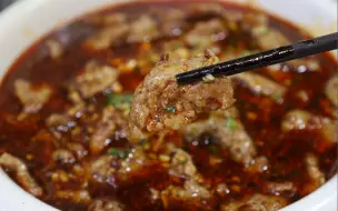 分享我家午餐食谱：水煮牛肉、洋葱炒鸡蛋、炒白菜