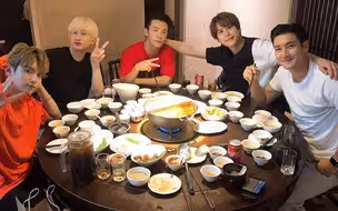 <赫海>哥哥们的社交软件里少不了的超甜小赫海【Super Junior  利特 希澈 艺声 神童 银赫 东海 始源 厉旭】