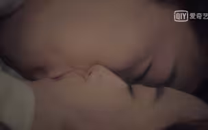 【徐艺洋×陈宥维】御姐和奶狗，这TM哪是在亲啊！！这明明就是在啃啊！！！（温馨提示:前方大量吻戏和床戏）
