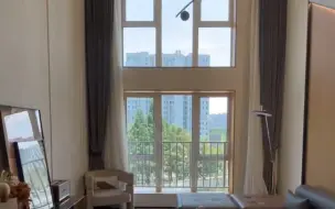 原来loft也可以这么舒适，杭州东站温馨小公寓，下楼就是地铁站，两层面积空间十足