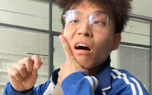 你班里有没有这种b哥