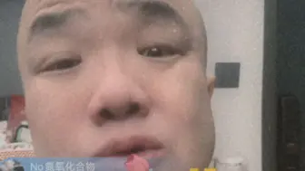 粉丝哭刀哥哭错坟