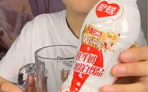 银鹭花生牛奶