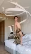 小伙囤卫生纸的目的竟是这样