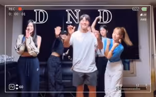 Apink回归DND金钟国可爱舞蹈互动
