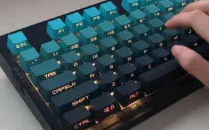 这个配色太酷啦