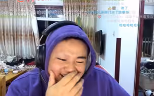 妈妈不让看卷毛，卷孝子直接拖孩铲起，太孝了