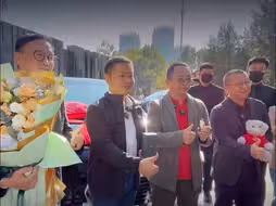 X9交车仪式上，何小鹏给了我什么学车理由？