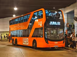 香港九龙巴士，搭载康明斯 ISL8.9E5 340B 发动机、ZF Ecolife (6AT) 变速箱的 ADL Enviro500 MMC 运行实录