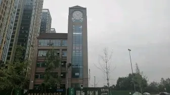 这个钟楼像不像长春文理高中的钟楼，长春钟表迷