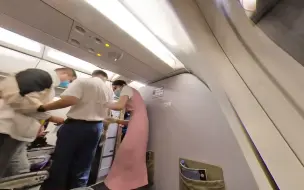 5月27日吉祥航空一航班（HO1714）正点推出后旅客突发心脏不适，机组问询后果断滑回