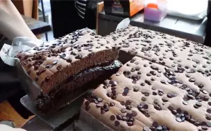 做什么样的蛋糕，每次需要打400个鸡蛋，成品出来后被惊艳了