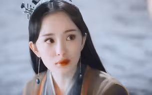 “她就像画里走出来的女子，长得太优越了！！”